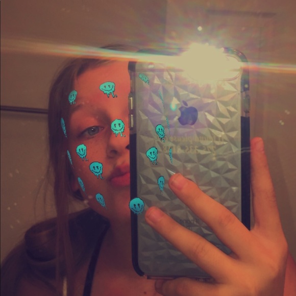 Meet your Posher, Kyra - Picture 1 of 1